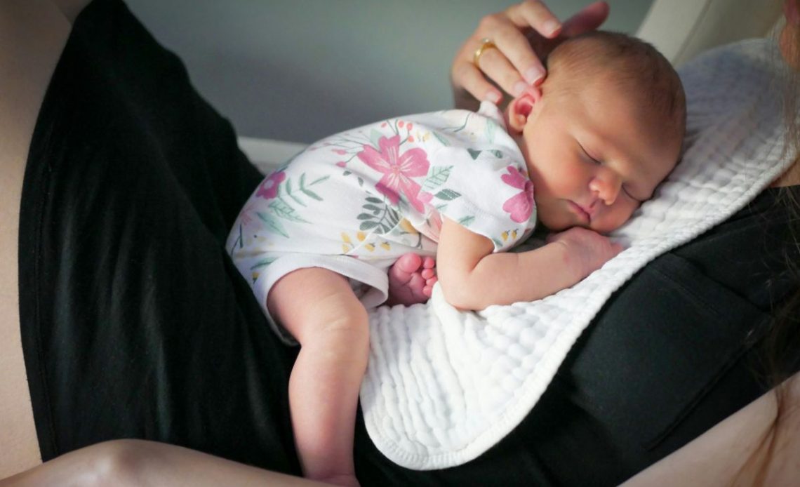 Niedojrzały układ pokarmowy niemowlaka