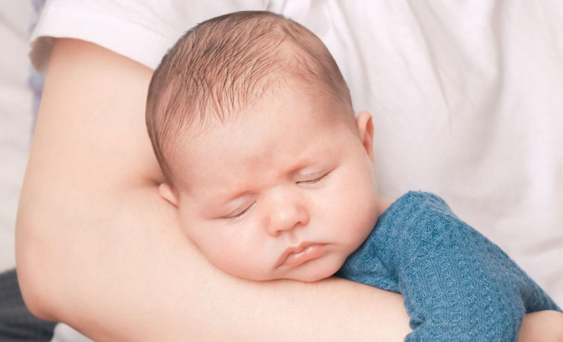 Wymioty u noworodka po karmieniu piersią