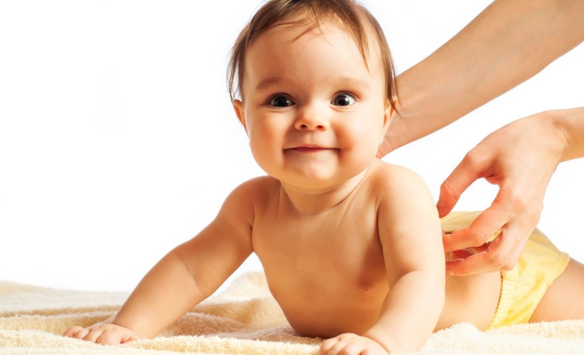 Niemowlę na brzuchu